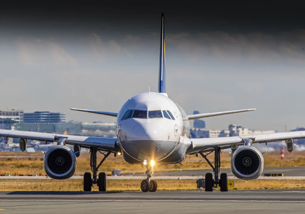 Booking Flights Online Made Easy: Compare, Save, and Fly!